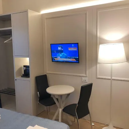 Living 2 * Bologna